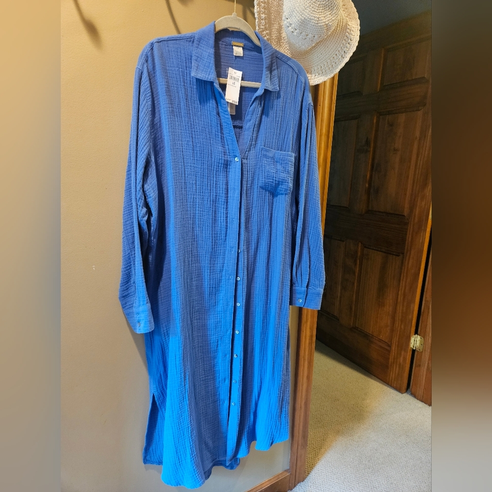 Elegant Blue Button-Front